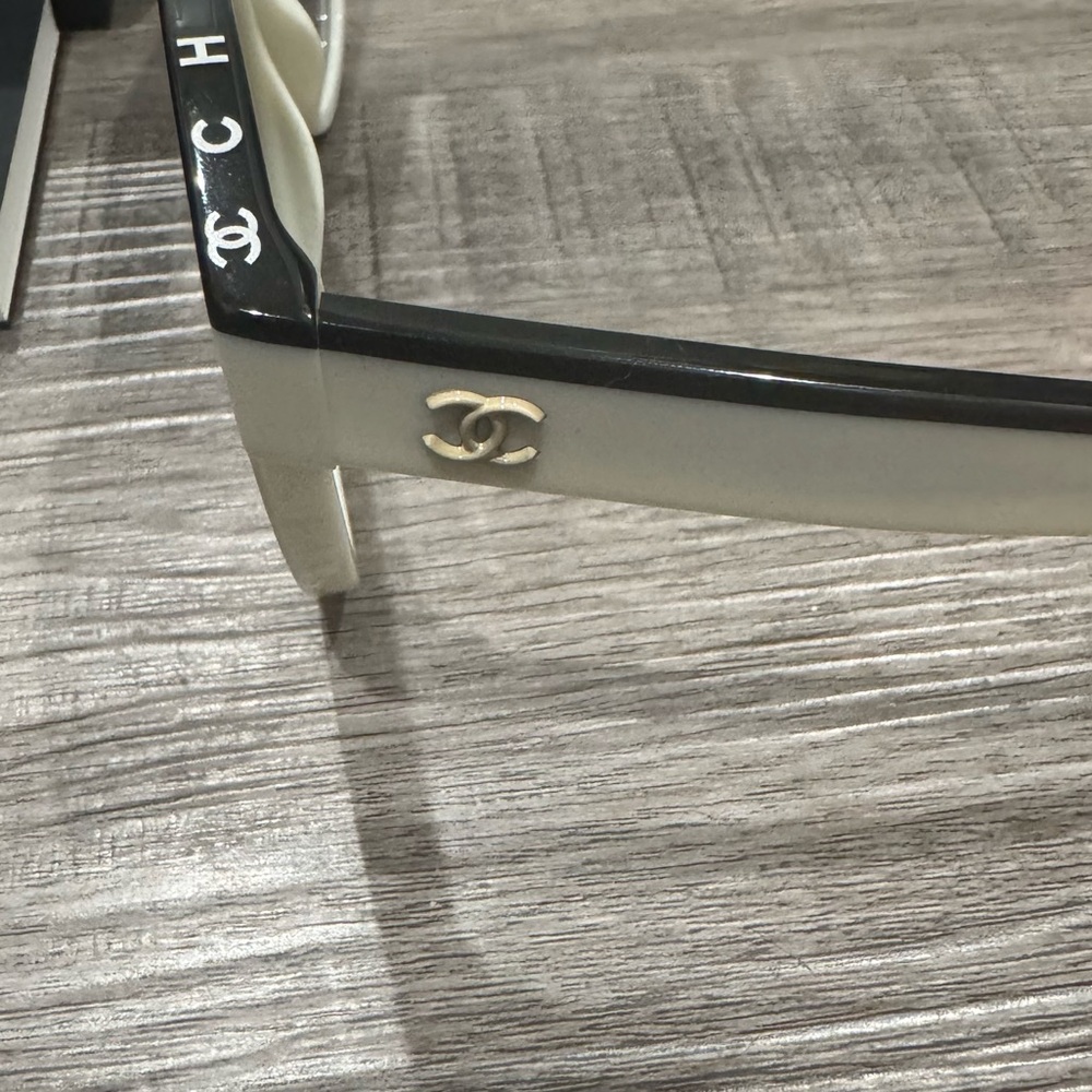 Chanel Butterfly CC Logo White and Black Sunglasses CH5414 - Picture 13 of 16
